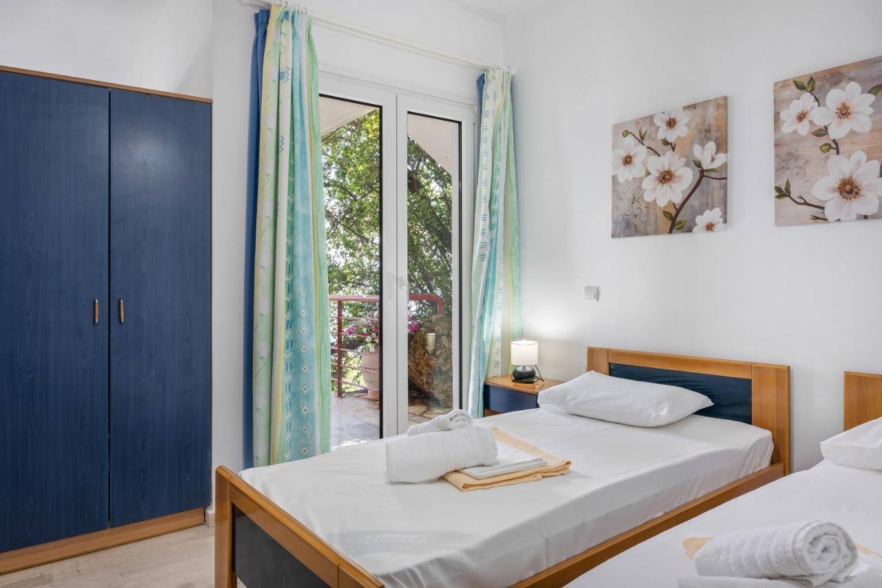 Miranda Resort Никиана Екстериор снимка