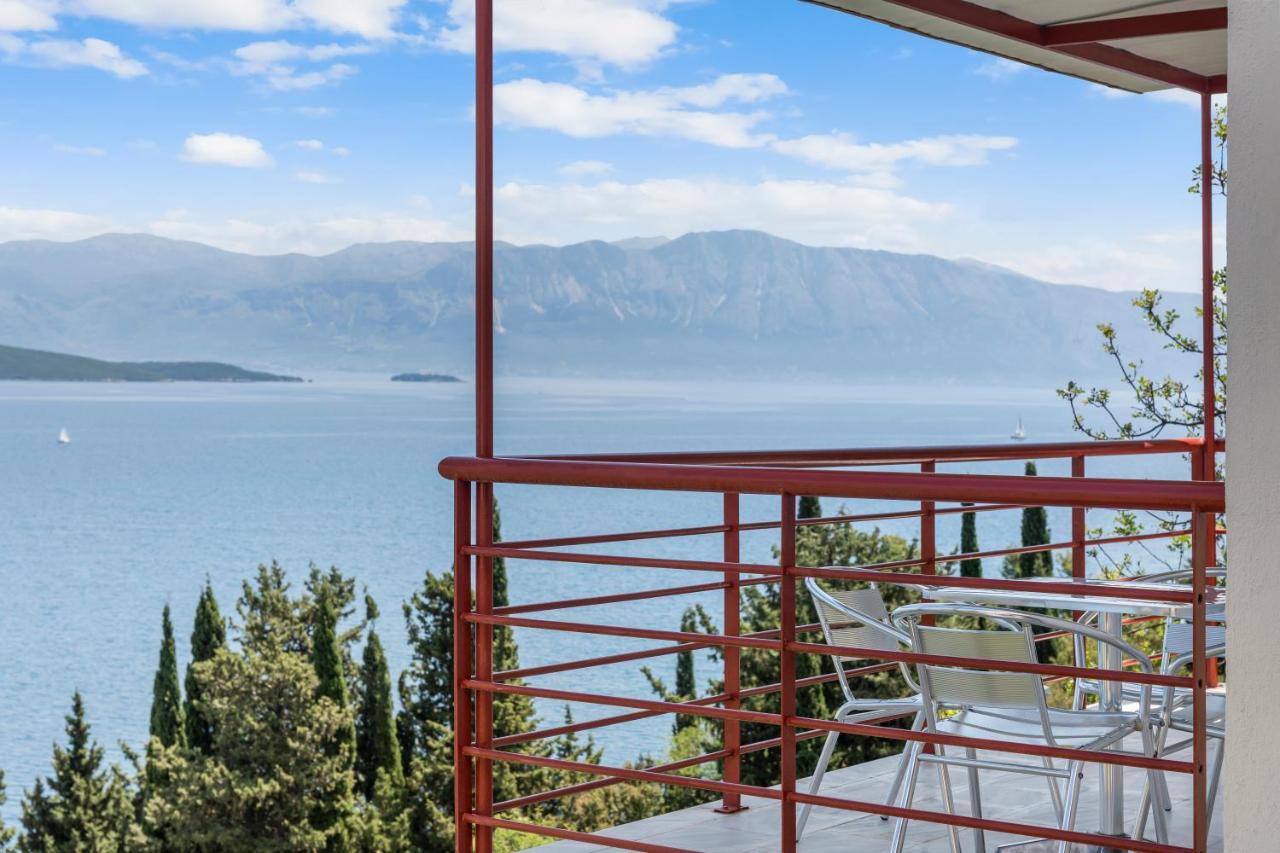 Miranda Resort Никиана Екстериор снимка
