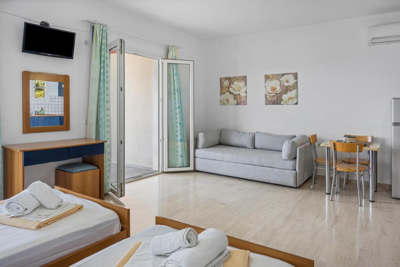 Miranda Resort Никиана Екстериор снимка