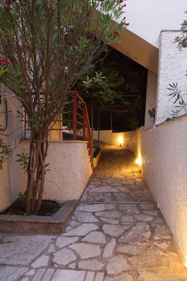 Miranda Resort Никиана Екстериор снимка